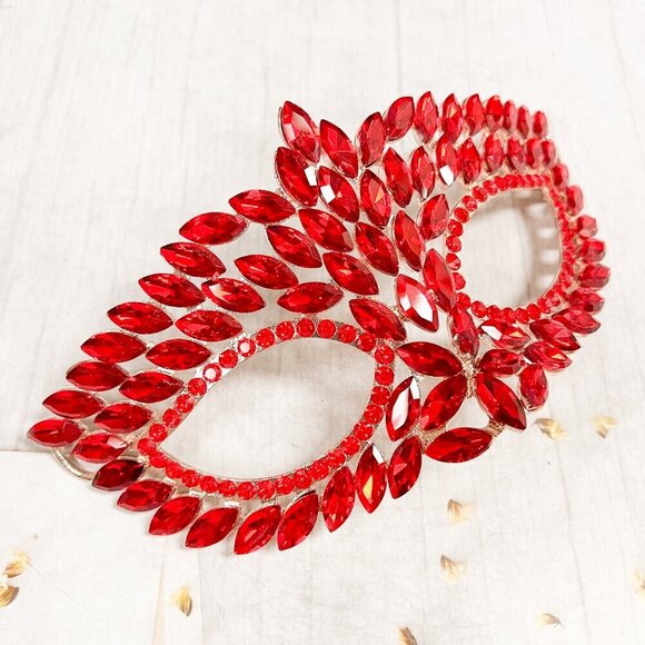 Handmade masquerade mask, Red crystal mask, Wedding party mask, Masquerade ball - Picture 4 of 8